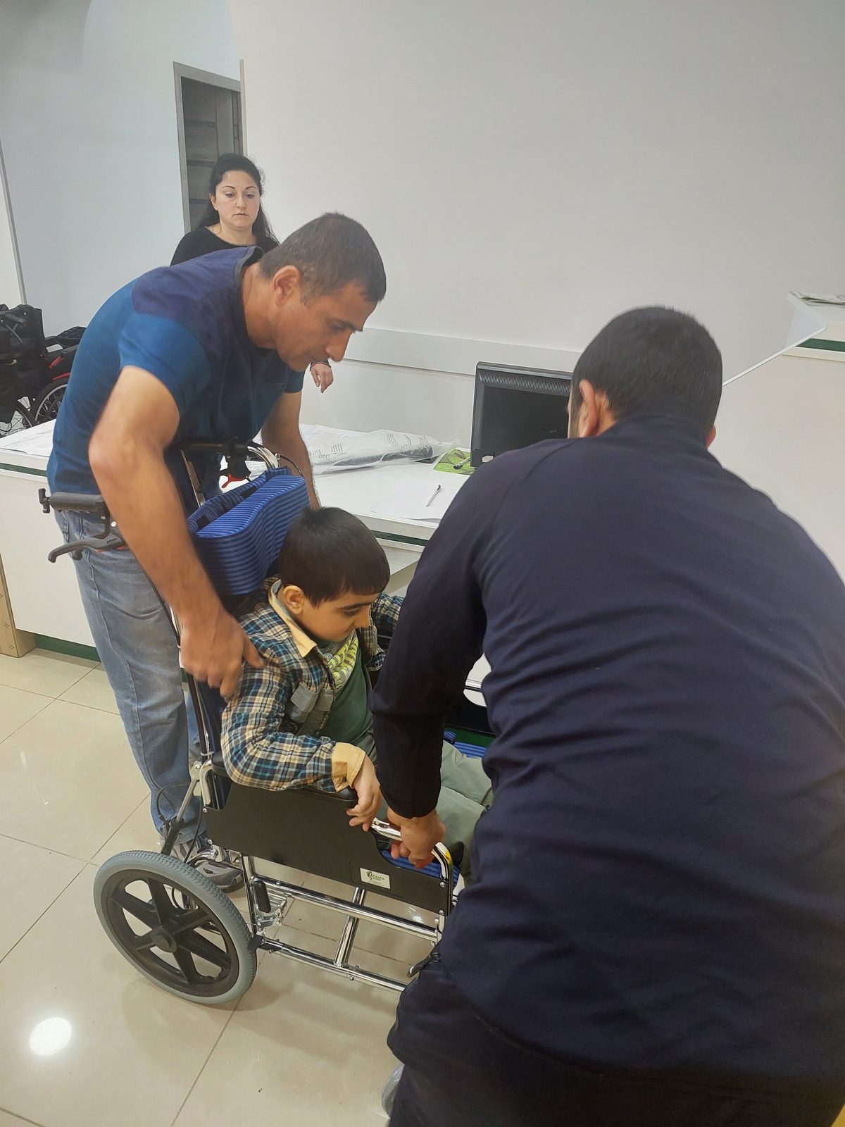 Medical Aid: field photo 10