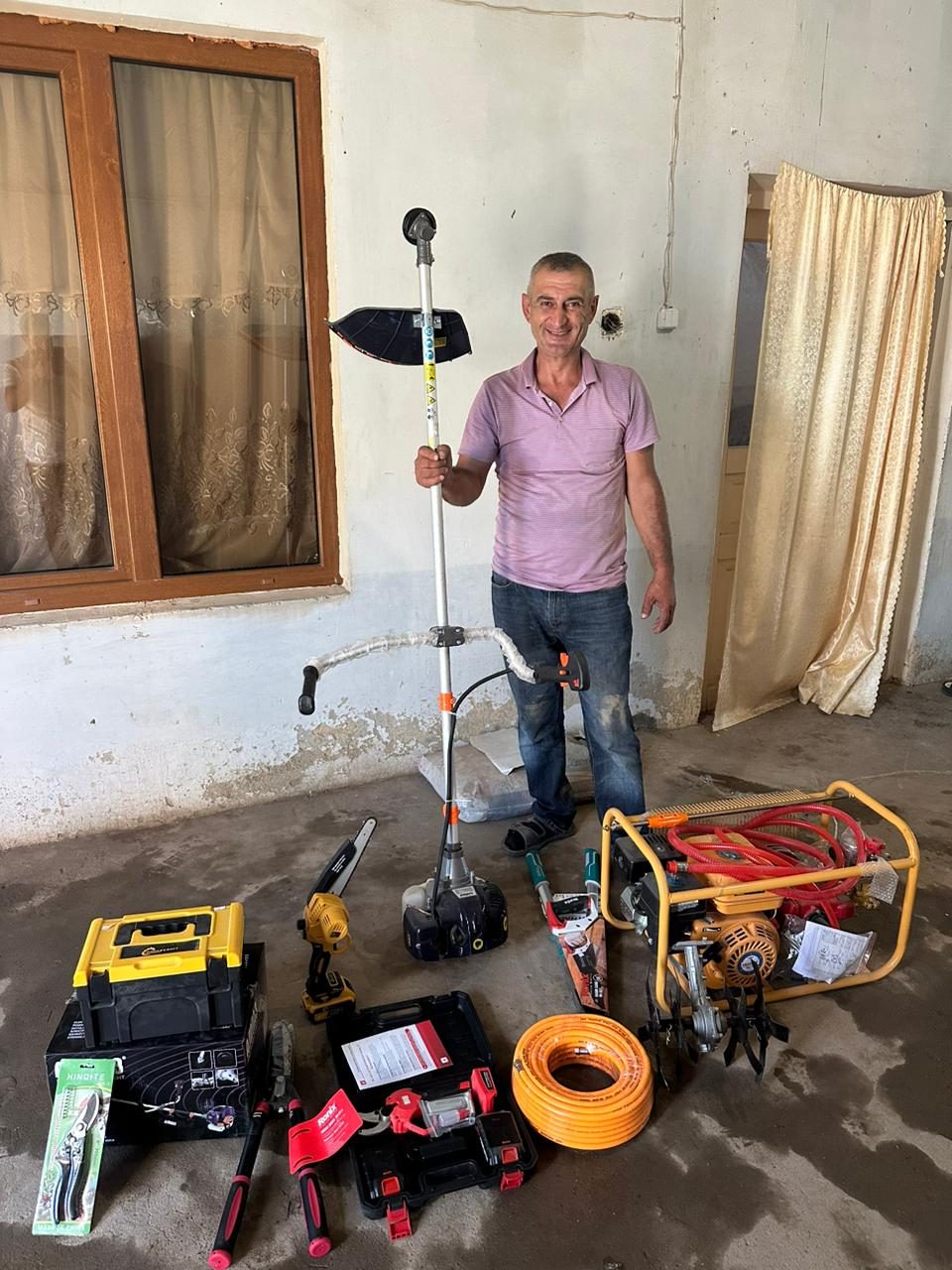 Micro-Enterprise & Income Generation Aid: field photo 3